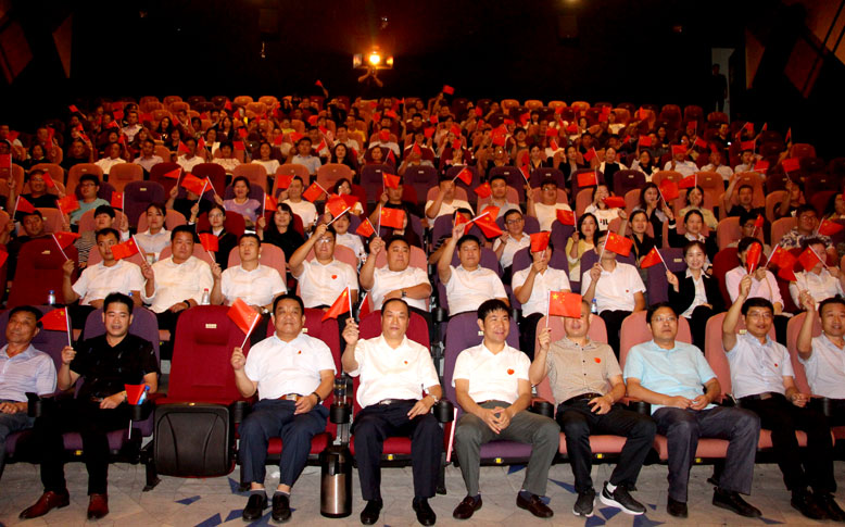 慶祝中國成立70周年，觀影《我和我的祖國》